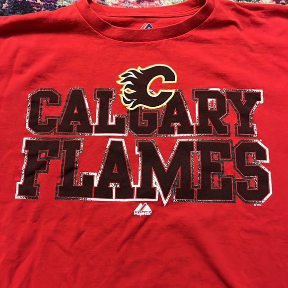 Calgary Flames Short Sleeve Shirt - Picture 2 of 4
